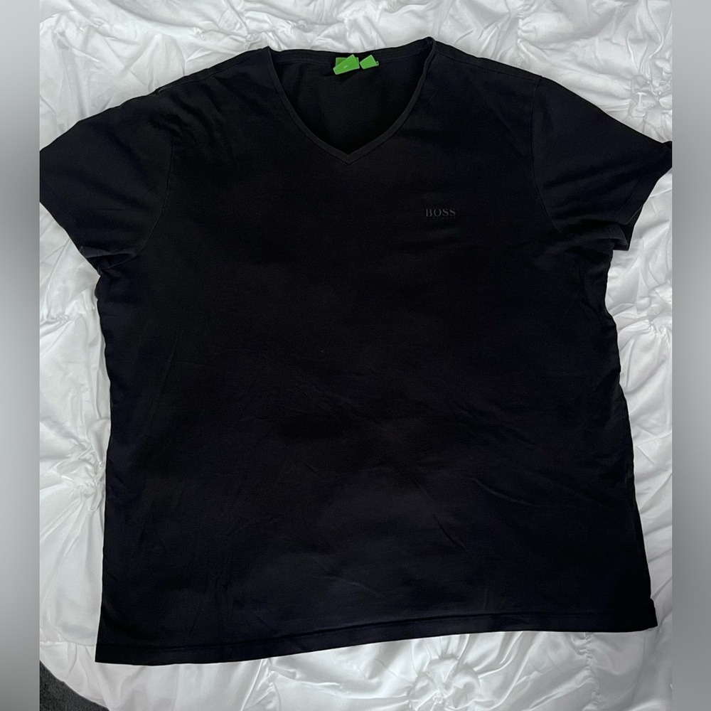Men’s BOSS v-neck fitted Tshirt Sz xxl
